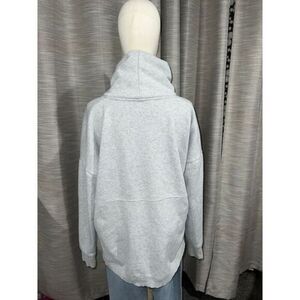 Athleta mock neck‎ oversized pullover size medium
